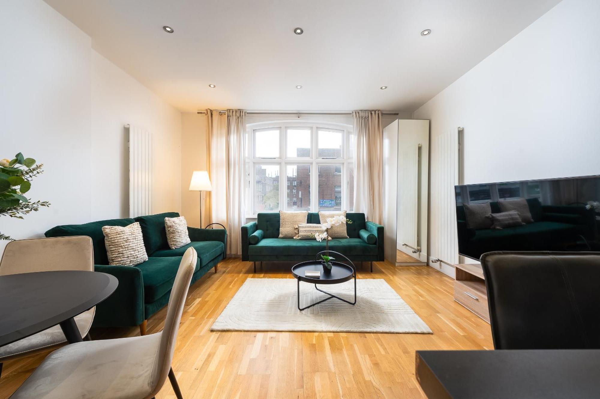 Hammersmith By Capital * Londra